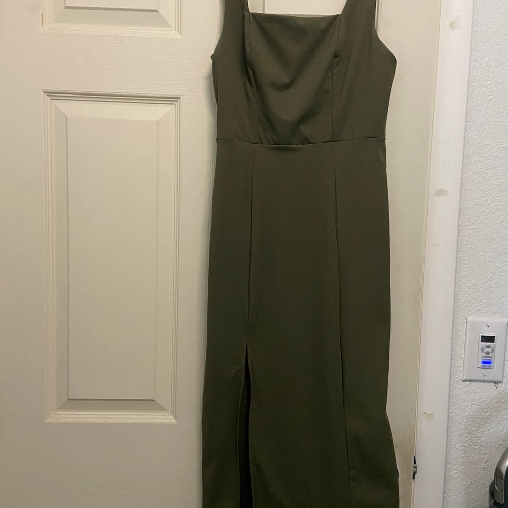 Elegant Olive Green Sleeveless Dress
